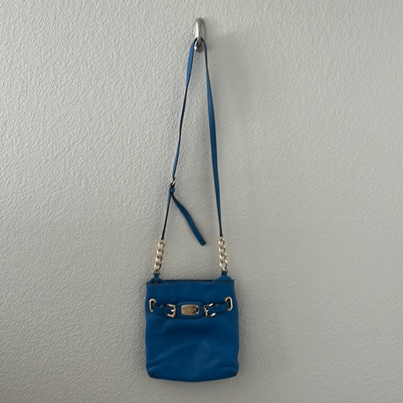 Michael Kors Cross body purse - Picture 2 of 5